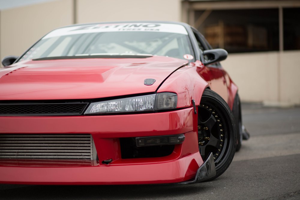 Nissan Silvia s14 розовая